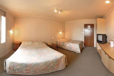 Equestrian Hotel Christchurch Room photo