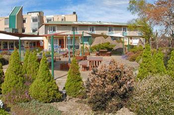 Equestrian Hotel Christchurch Exterior photo